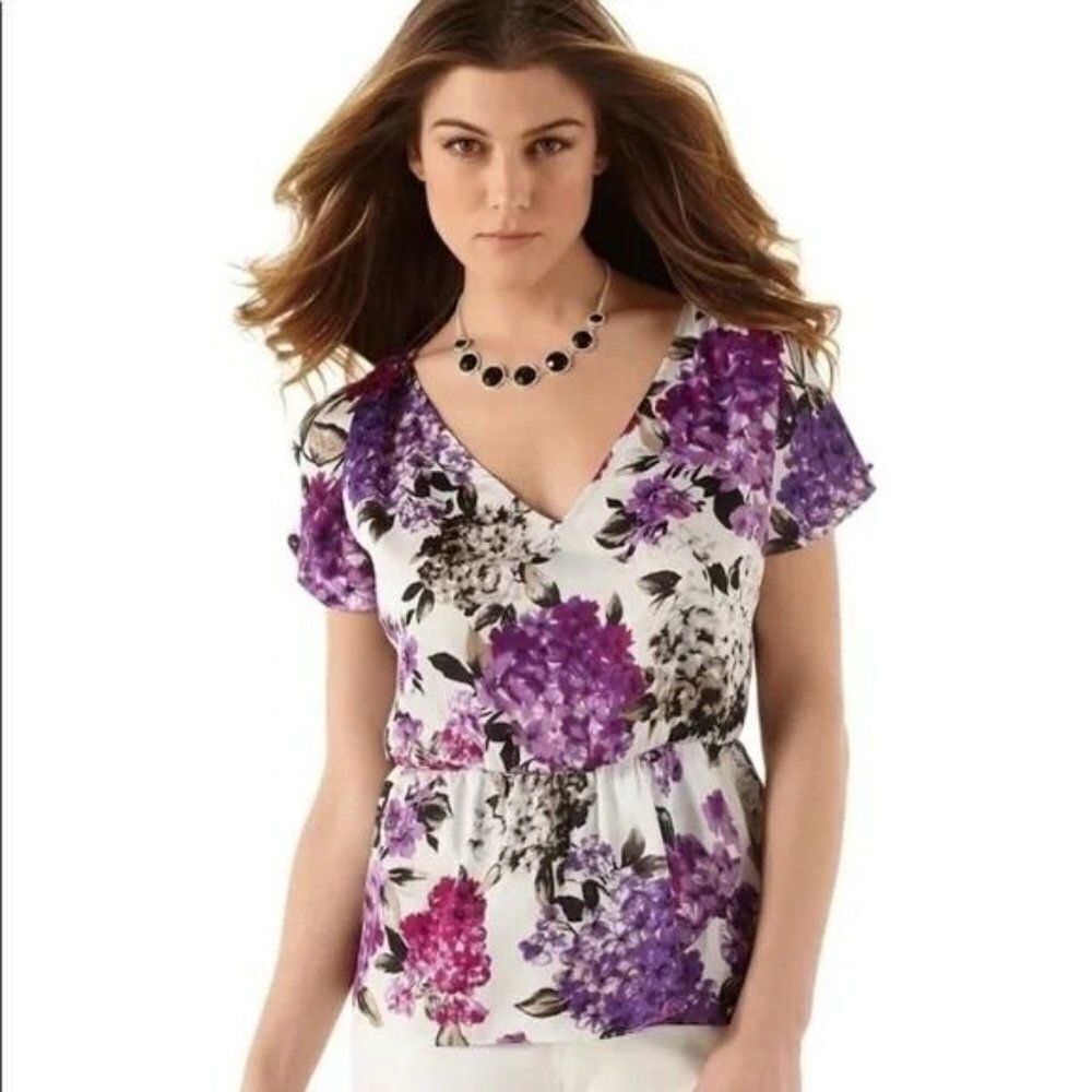 Floral V-Neck Short Flutter Sleeve Top in Purple and White